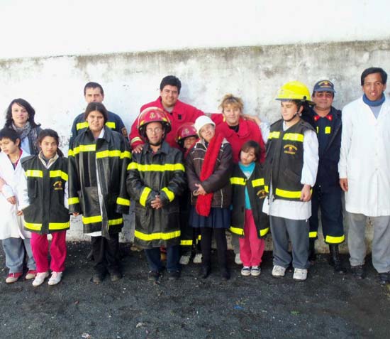 visita-escuela-especial-bomb