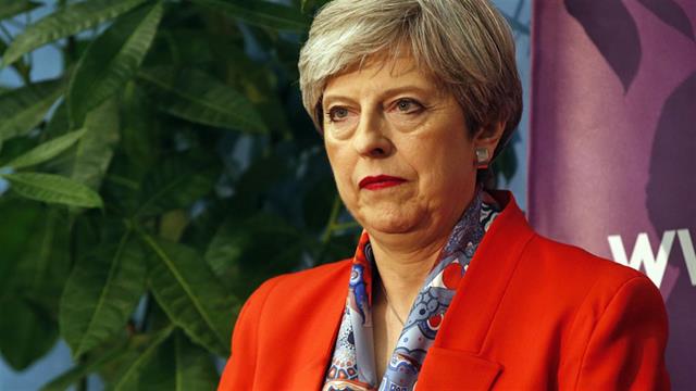 La premier británica, Theresa May, perdió la mayoría parlamentaria en unas elecciones impulsadas por ella para fortalecer su posición, algo que no sucedió