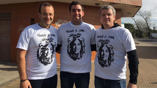 La corriente "La Manada" se presentó durante un timbreo en La Plata