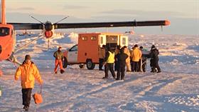 La Armada realizó el operativo de rescate en la base antártica Orcadas