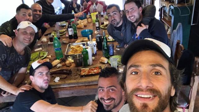 Ponzio, con sus amigos durante las vacaciones